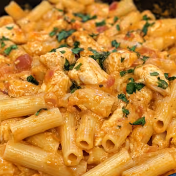 One Pot Smoky Chipotle Cheesy Chicken Pasta taken with iphone 15 pro max --iw 2 --ar 4:5 --v 6.1 --raw