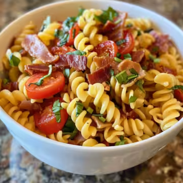 30 Minute BLT Pasta Salad taken with iphone 15 pro max --iw 2 --ar 4:5 --v 6.0 --raw