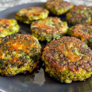 Broccoli Cheese Patties taken with iphone 15 pro max --iw 2 --ar 4:5 --v 6.0 --raw