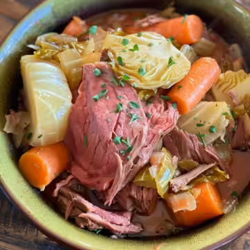 Classic Slow Cooker Corned Beef and Cabbage taken with iphone 15 pro max --iw 2 --ar 4:5 --v 6.0 --raw
