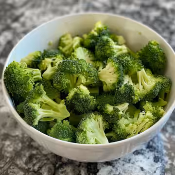Easy & Delicious Broccoli Salad taken with iphone 15 pro max --iw 2 --ar 4:5 --v 6.0 --raw